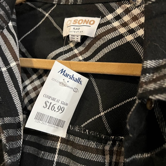 Crop Flannel - Picture 2 of 2